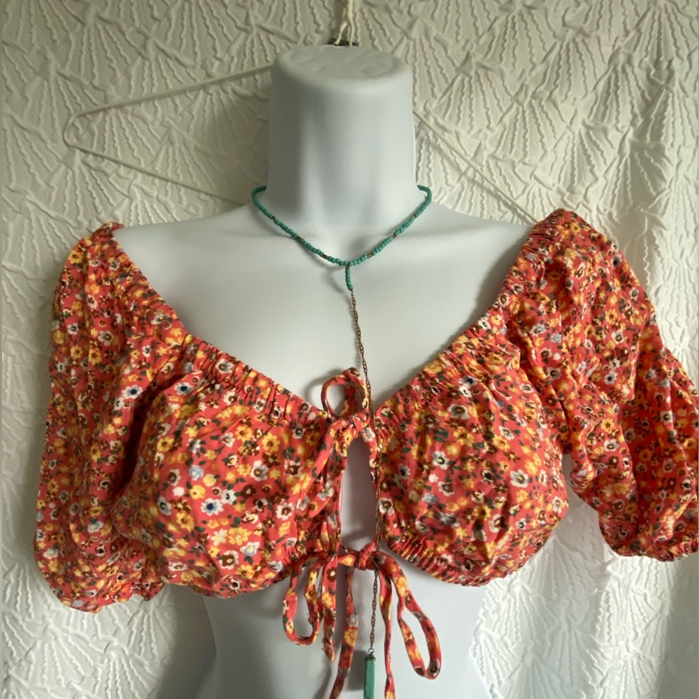Crop top